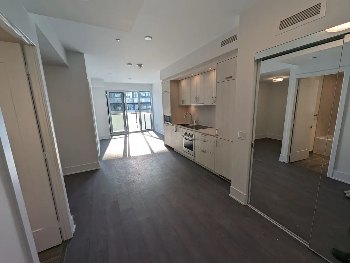 Toronto C01, ON M5V 0V6,470 Front St W N/A #1902