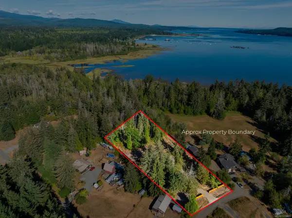 Fanny Bay, BC V0R 1W0,LT19 Reef Rd