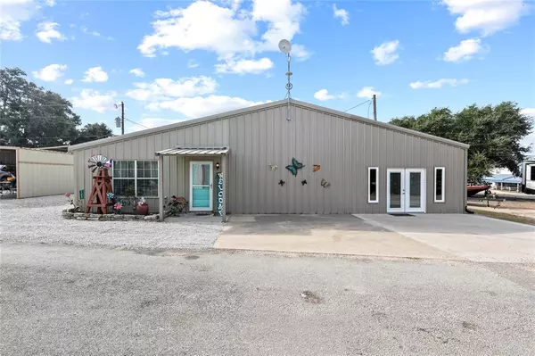 Whitney, TX 76692,127 Yosemite Drive #62