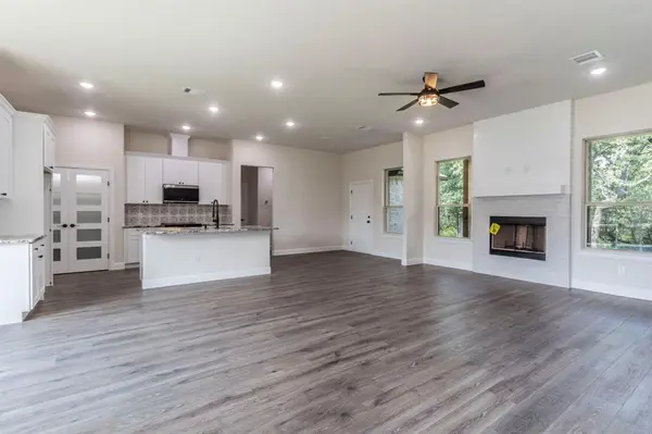 Runaway Bay, TX 76426,458 Jim Walters Drive