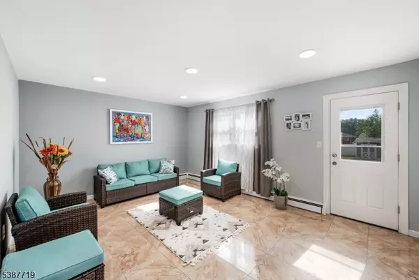 Linden City, NJ 07036,2513 N Wood Ave