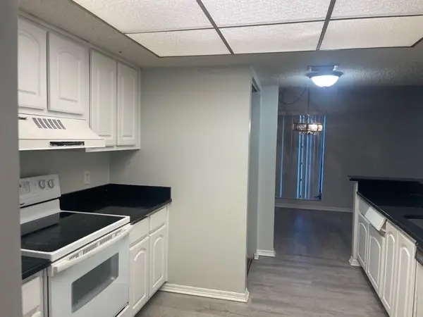 Lauderhill, FL 33319,5530 NW 44th St #318C