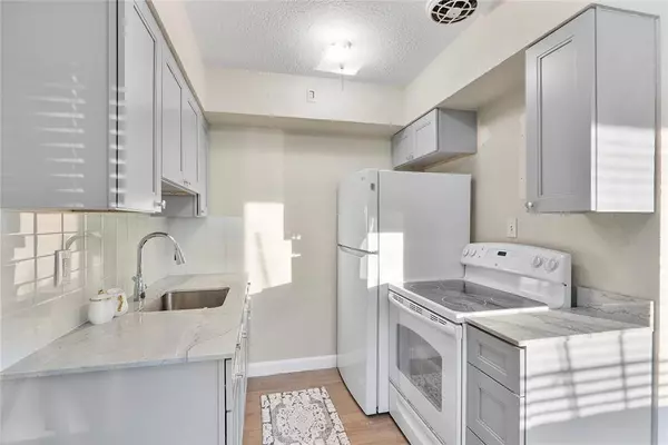 Pompano Beach, FL 33062,1800 NE 24th Ave