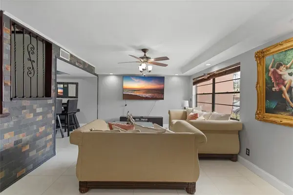 Davie, FL 33324,12 Cortez Way #3-45