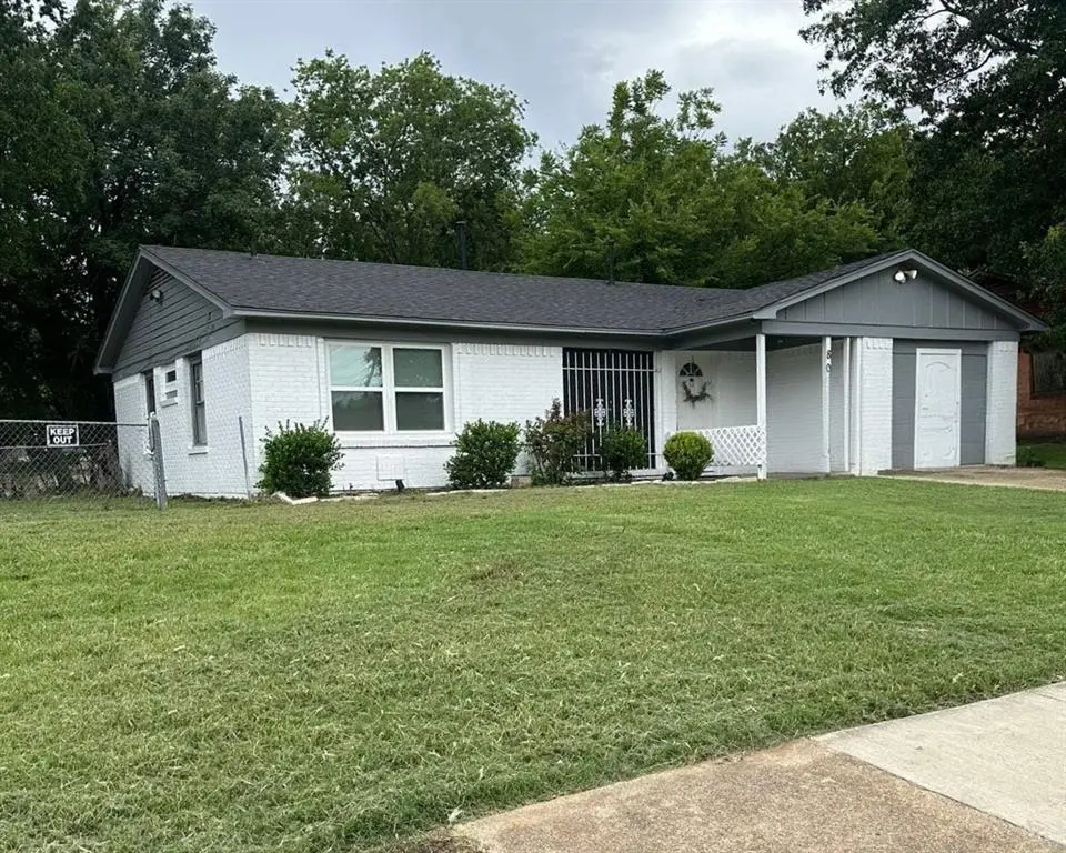 Dallas, TX 75232,806 clearwood Drive