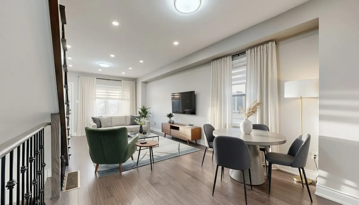 Toronto E06, ON M1L 3Y9,461 Warden AVE