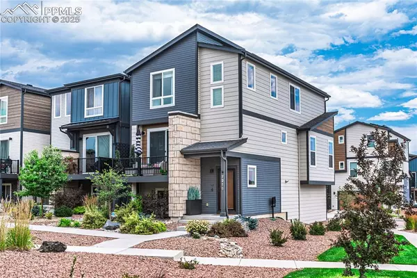 7216 Treebrook LN, Colorado Springs, CO 80918