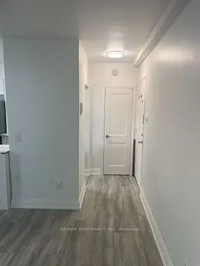 Oakville, ON L6L 1C5,2365 Marine DR #105