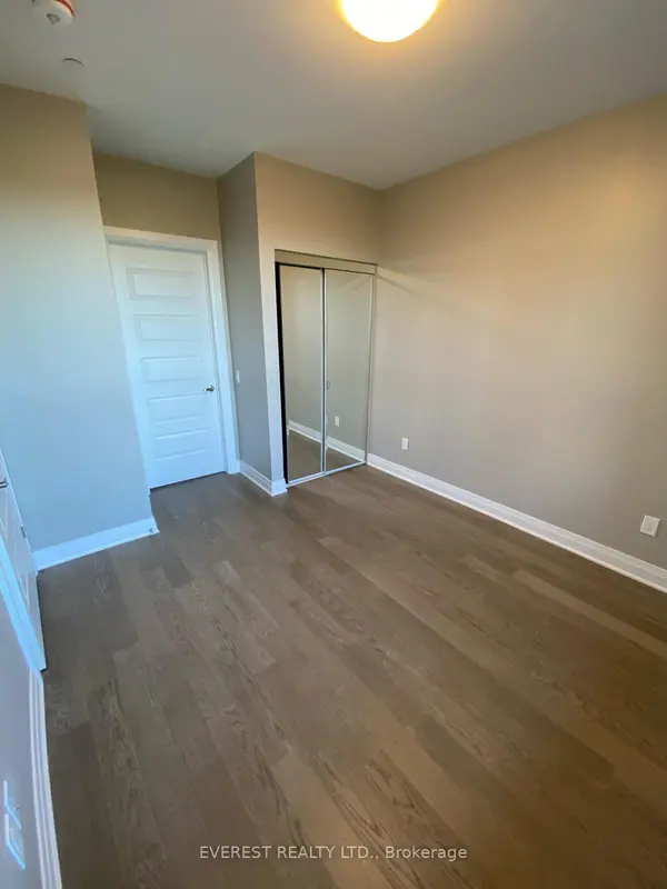 Oakville, ON L6M 5N3,50 Kaitting TRL #114