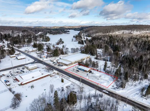 2246 Loop RD, Highlands East, ON K0L 3C0