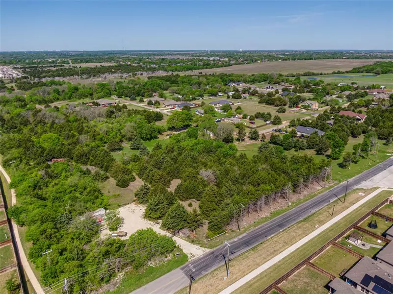 1460 S Uhl Road, Glenn Heights, TX 75154