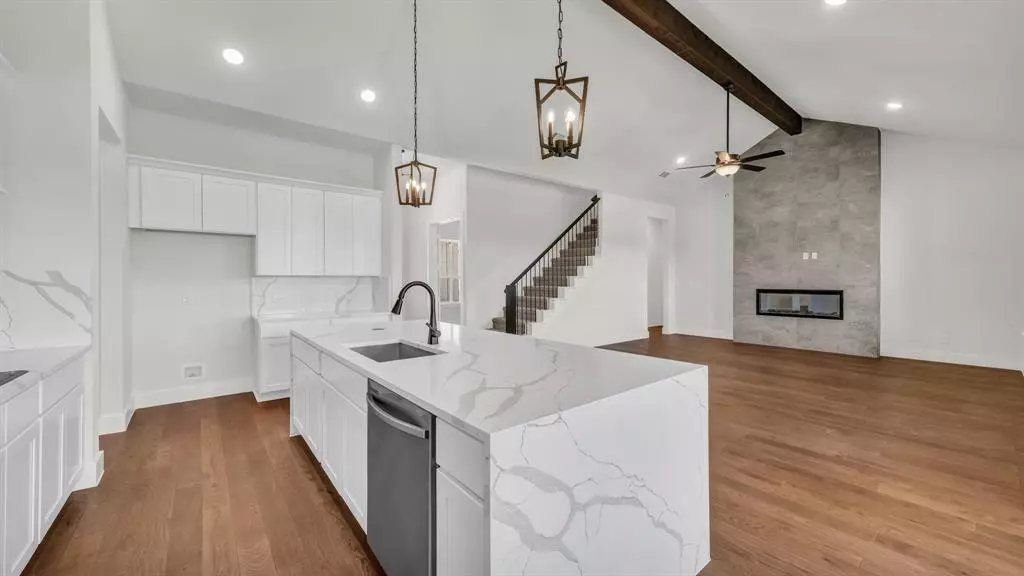 Weatherford, TX 76088,1045 Woodland Road