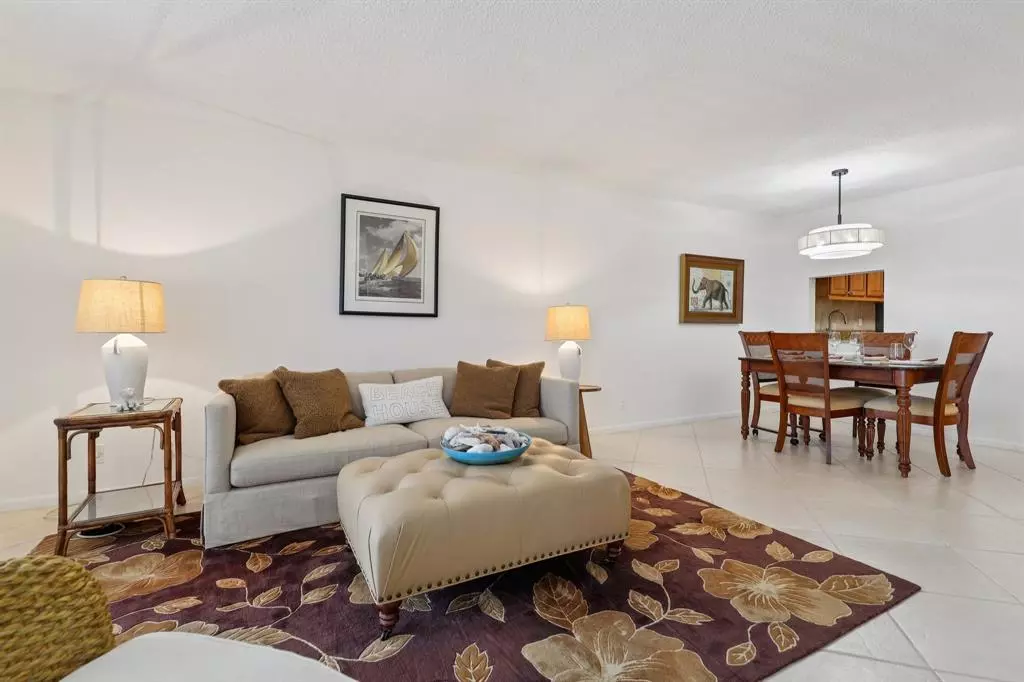 Boca Raton, FL 33487,5700 NW 2nd Ave #704