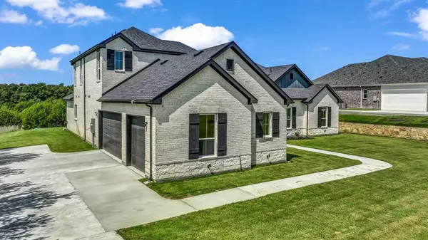 Weatherford, TX 76088,1045 Woodland Road