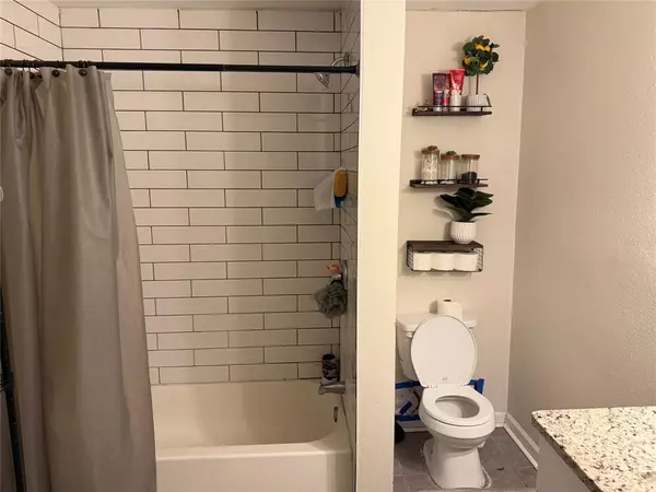 Denison, TX 75020,110 S Hickory Avenue