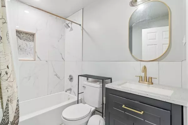 Newark City, NJ 07107,577 N 9th St