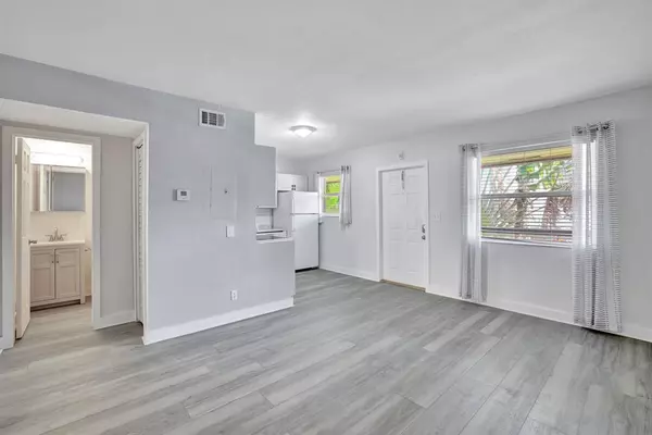 Wilton Manors, FL 33334,2741 NE 8th Ave #15