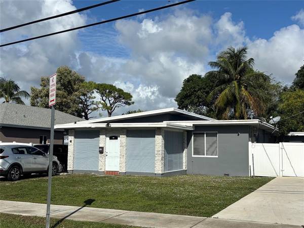 935 NE 33rd St, Oakland Park, FL 33334