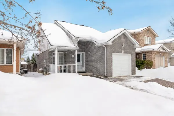 9 Julia CRES, Orillia, ON L3V 7Y9