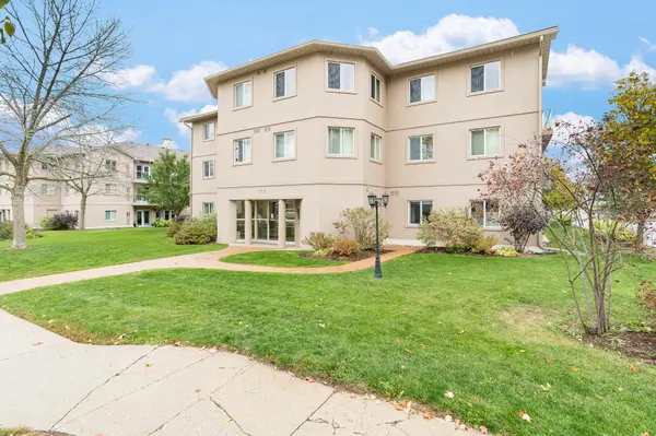 Orillia, ON L3V 1J7,115 Bond ST #101