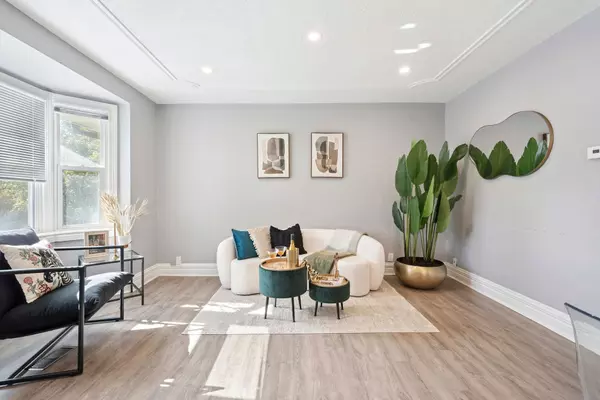 Toronto W04, ON M6B 2G3,542 Glen Park AVE #Main