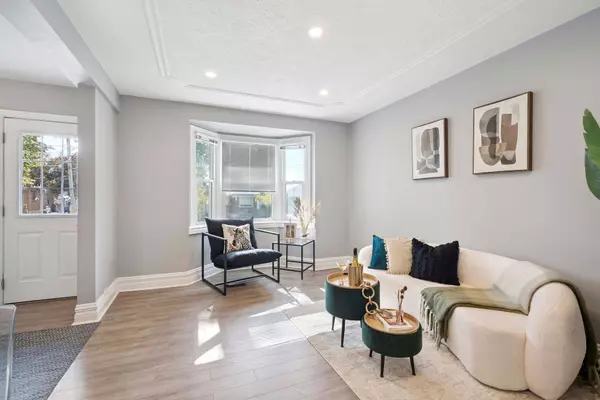 Toronto W04, ON M6B 2G3,542 Glen Park AVE #Main