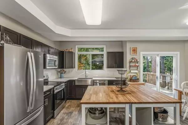 Georgian Bay, ON L0K 1S0,19 Huron TRL