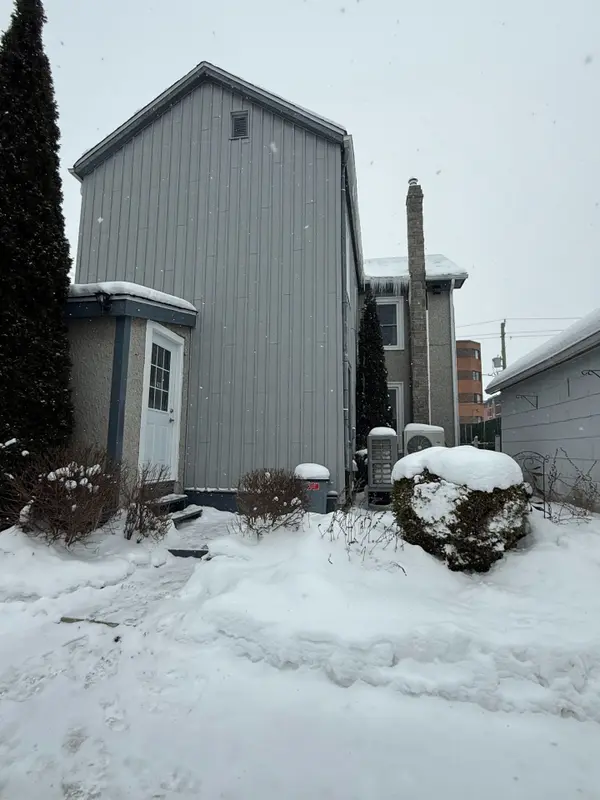 28 James ST E, Brockville, ON K6V 1K2