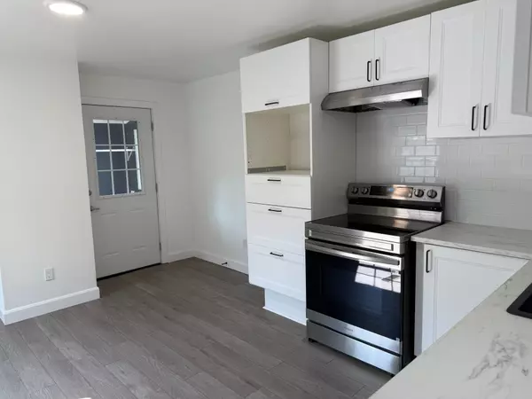 Brockville, ON K6V 1K2,28 James ST E