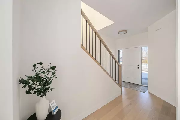 London North, ON N6G 3W3,2172 Saddlerock AVE