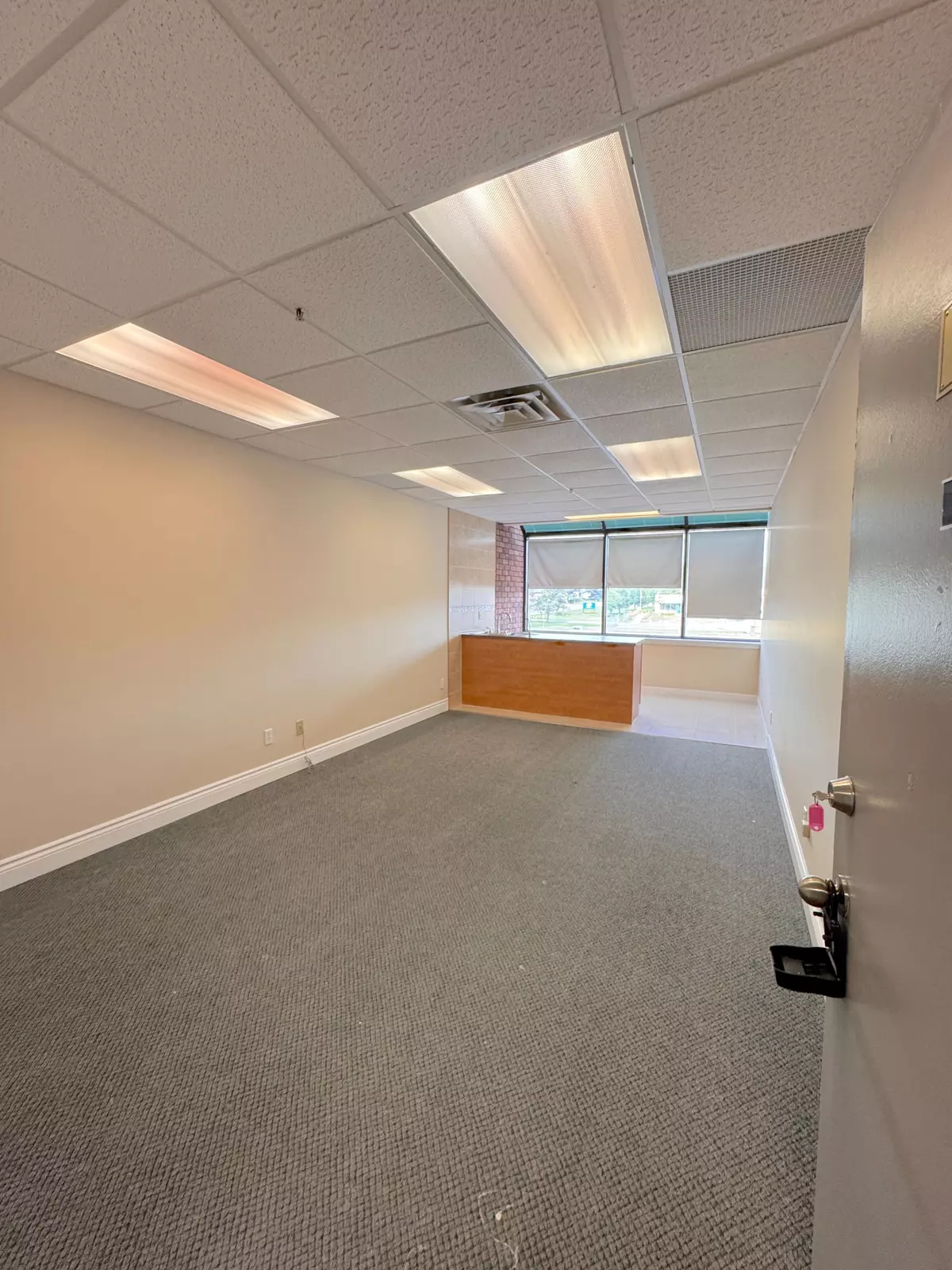 Kawartha Lakes, ON K9V 2M3,55 Mary ST W #203