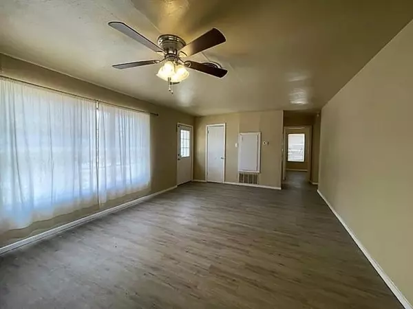 Denison, TX 75020,10 Pershing Drive #A