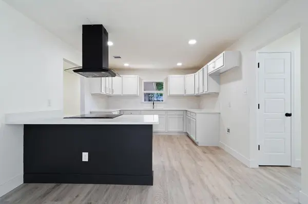 Richland Hills, TX 76118,6625 Bridges