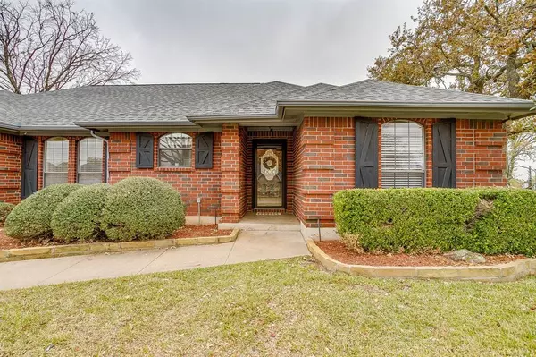 Joshua, TX 76058,908 Country Club Drive