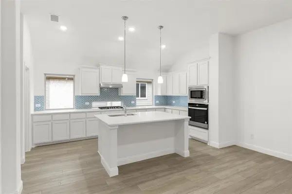 Heartland, TX 75114,3821 Maize Avenue