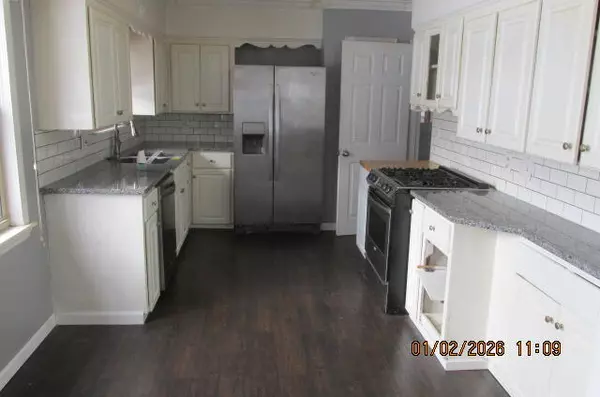 Grand Rapids, MI 49504,2589 Lake Michigan DR NW