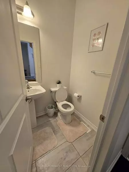 Oshawa, ON L1H 0A7,296 Okanagan PATH