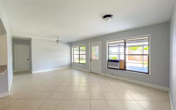 Hollywood, FL 33023,6214 Flagler St