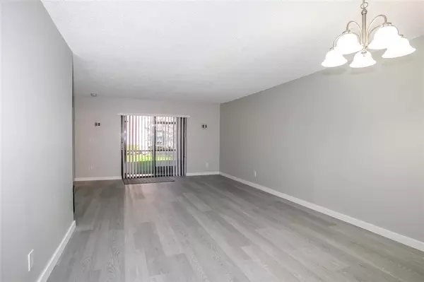 Pembroke Pines, FL 33026,10557 NW 10th St #101