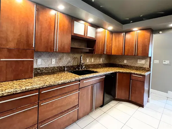 Sunrise, FL 33351,9320 NW 32nd St