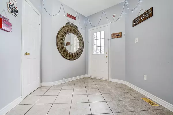 Barrie, ON L4N 5Z6,290 Country LN