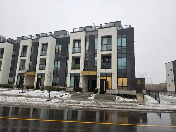 Oakville, ON L6M 4M2,3020 Trailside DR #137
