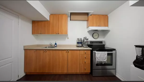 Brampton, ON L6W 3Y9,32 Payton CT