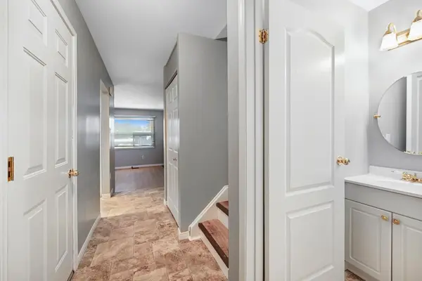 Brockville, ON K6V 2P7,27 Aldershot AVE #9