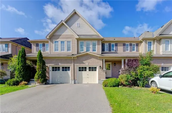 82 Trowbridge ST,  Woolwich,  ON N0B 1M0