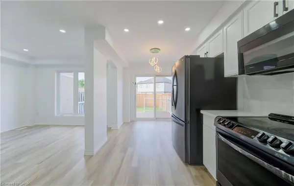 Woolwich, ON N0B 1M0,82 Trowbridge ST