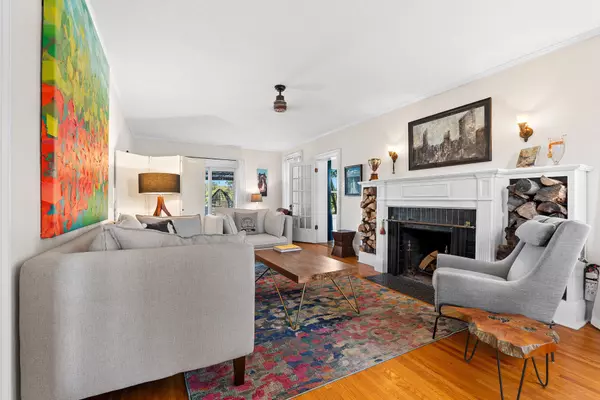 Greater Napanee, ON K7R 2C1,442 DUNDAS ST W