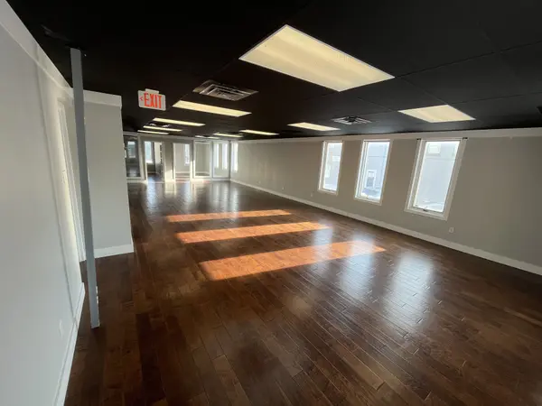 London East, ON N5W 4W6,426 Third ST #Main