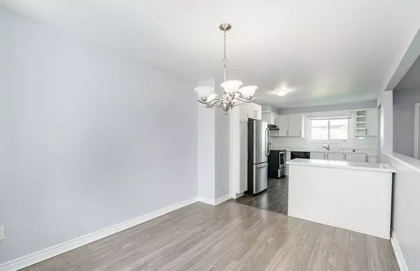 Hamilton, ON L8T 2X8,271 Carson DR #Main Fl