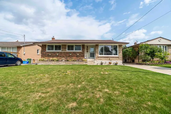 Hamilton, ON L8T 1W3,7 Kenwood CRES